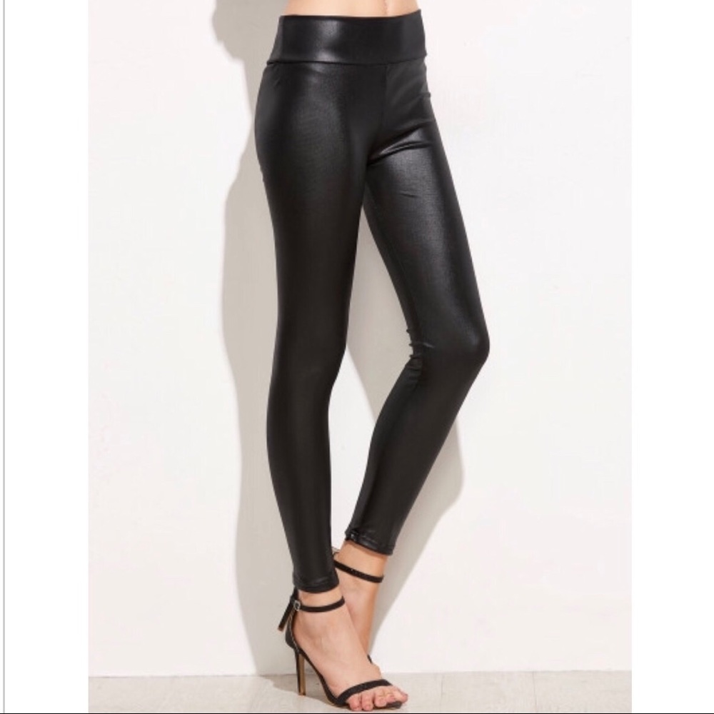 🎉FLASH SALE 🎉 WKEND ONLY! BLACK LIQUID LEGGINGS